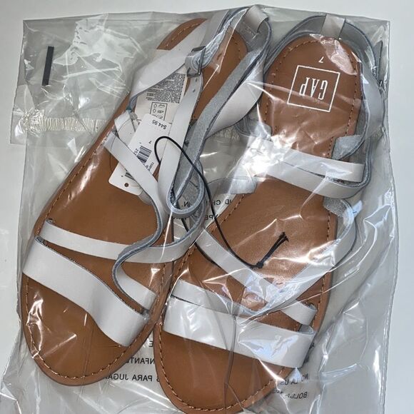 New ❤️Gap   - Picture 1 of 6